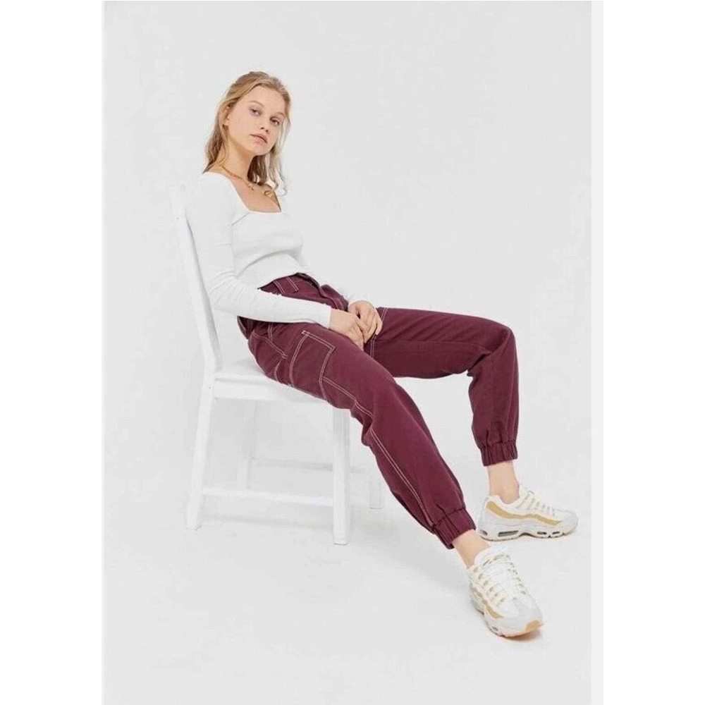 Urban Outfitters BDG Womens Maroon Cargo Pocket Jean Joggers Size 26